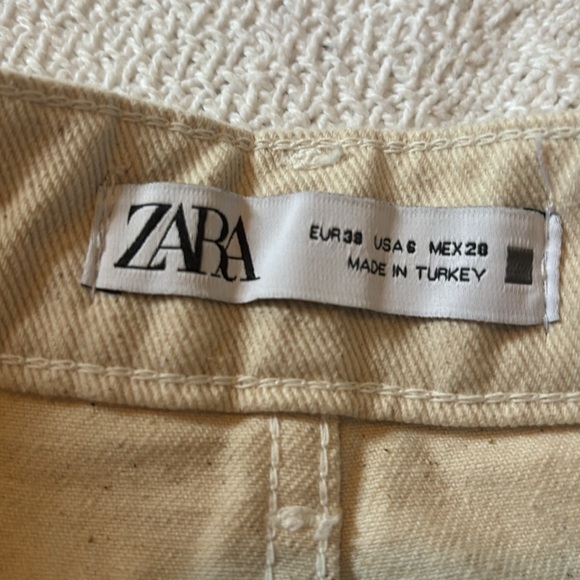 Cream Zara Jean Shorts - Picture 3 of 3